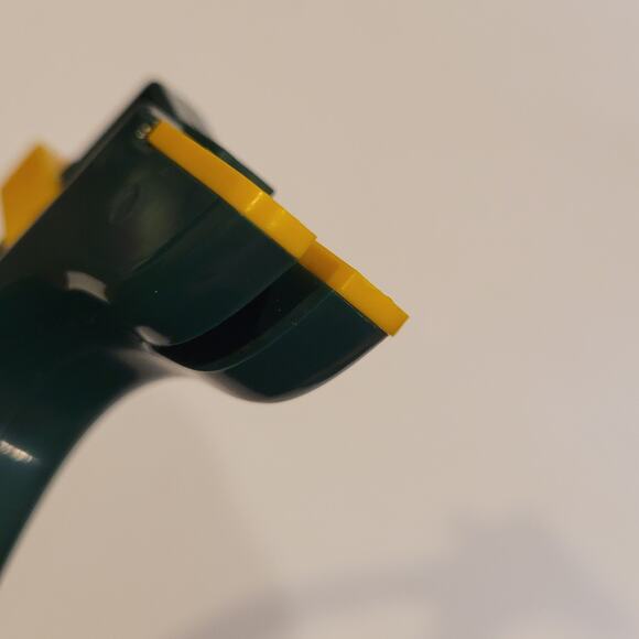 SOL INGE Multi-Blade Knife & Tool Sharpener Green & Yellow - Picture 10 of 10